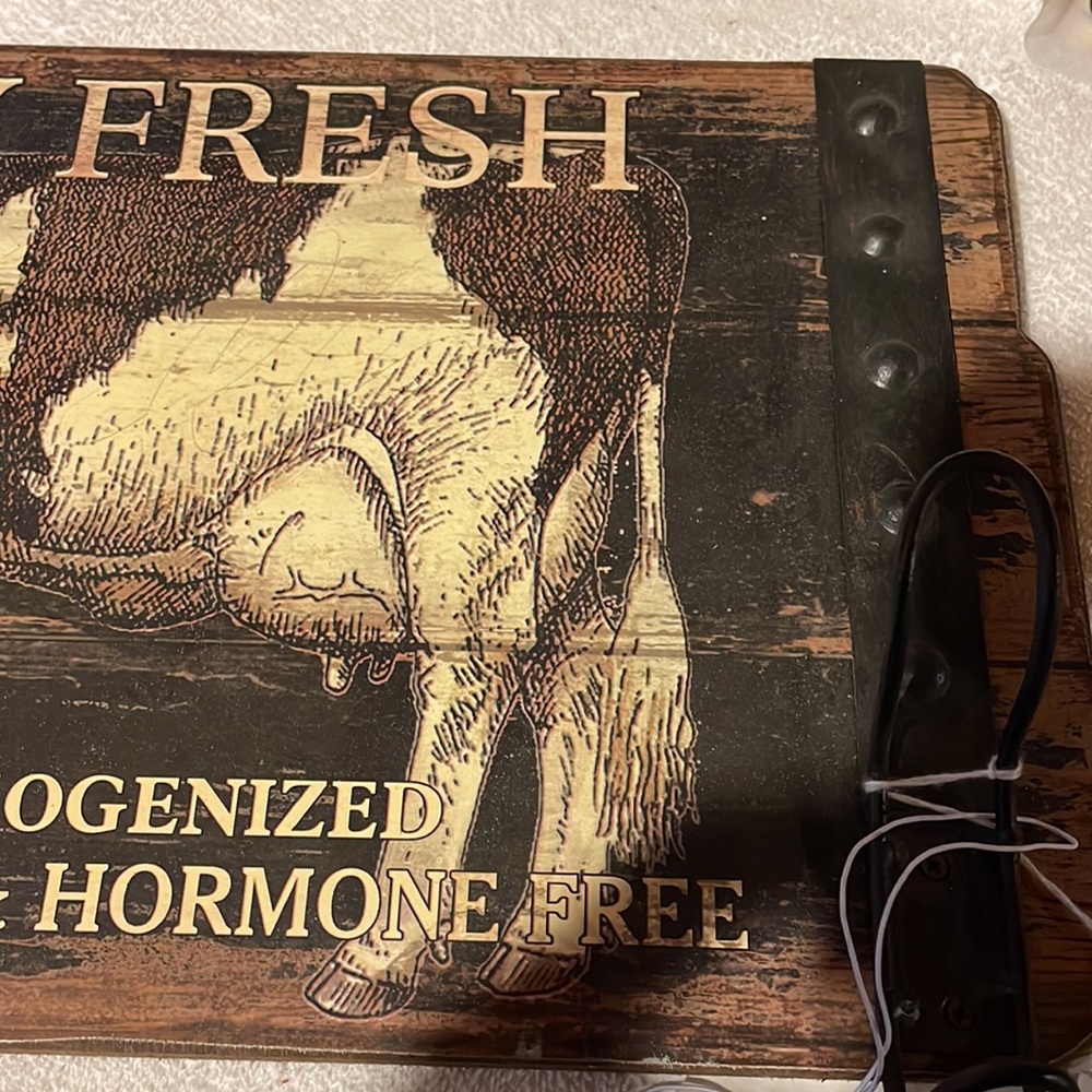 Rustic sign with hooks - Picture 3 of 5